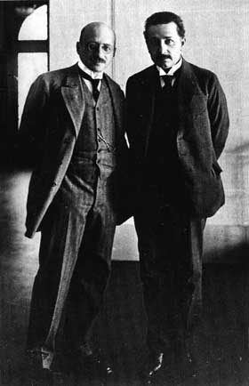 photo of Fritz Haber with Albert Einstein